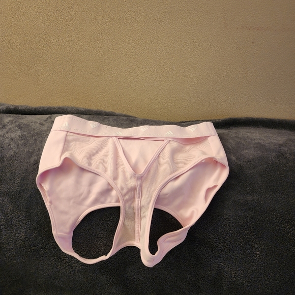 Nike leggings Under Armour and Adidas  leggings Adidas bra under armour bras - Picture 11 of 16